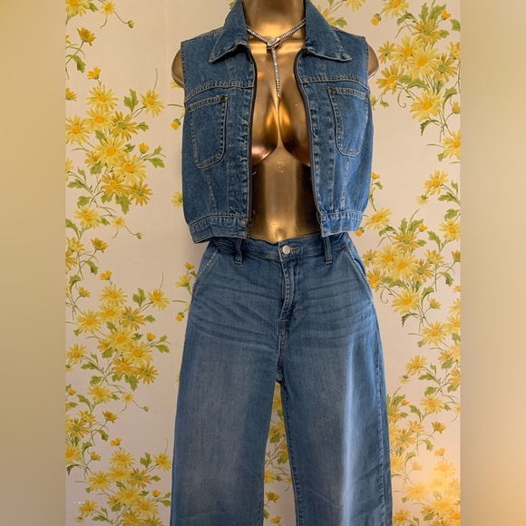 Sold! 🎈Beverly hills 90’s jean denim vest size M - Picture 2 of 12